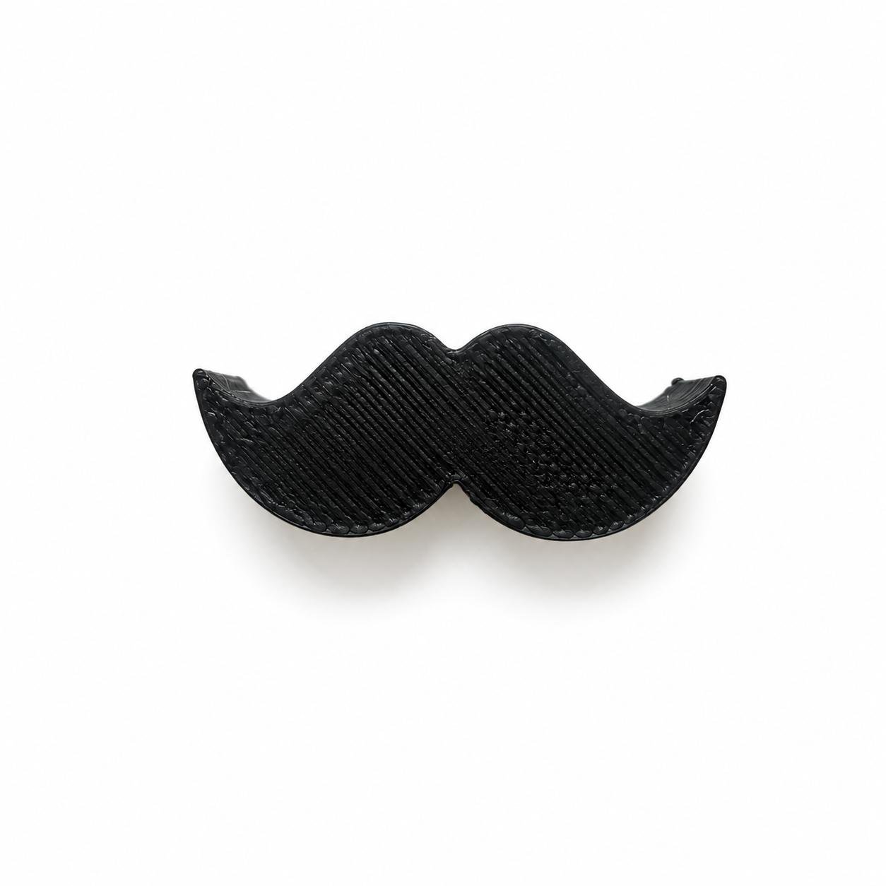 CHARM MOSTACHO